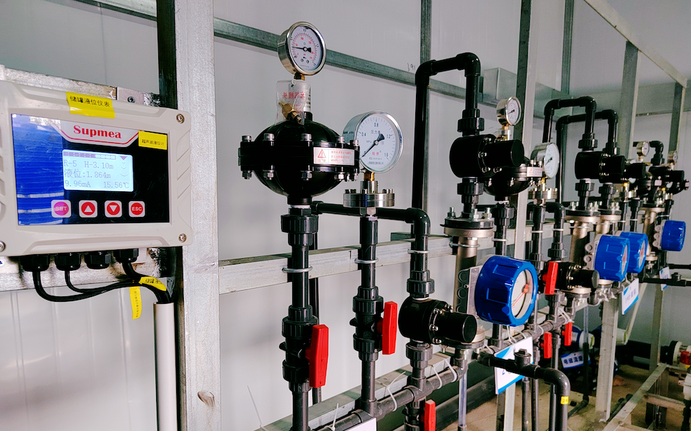 Water plant dosing system